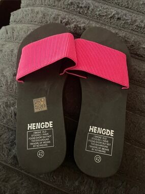 Hengde Hot Pink Slides Womens Size 42/11-